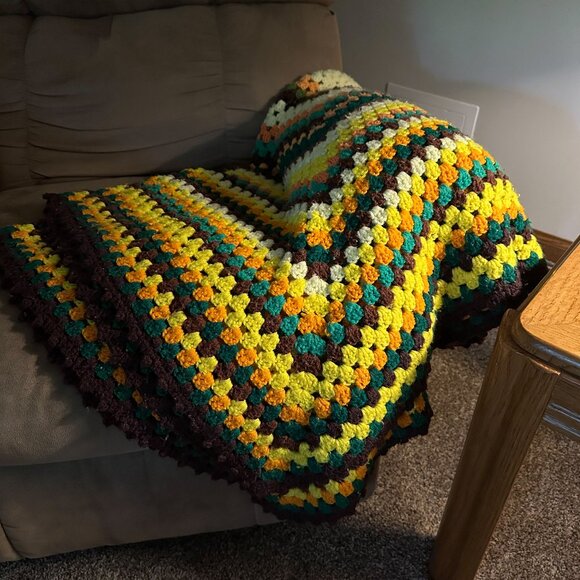 Vintage 70's Handmade Blanket Knit Square Mod Green Yellow Brown Crochet Fall - Picture 4 of 8
